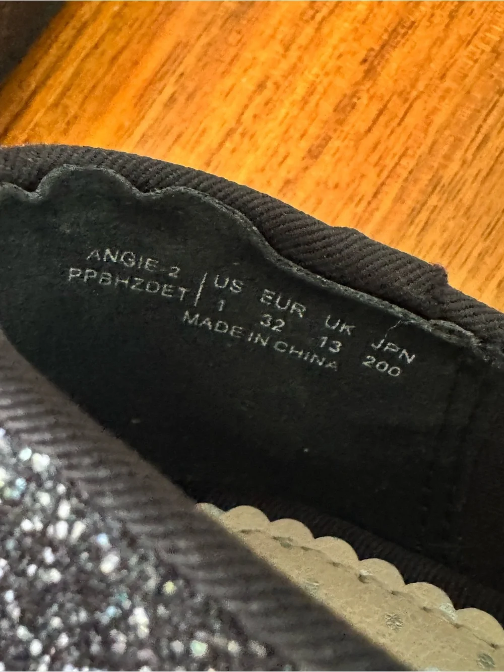 Dream Pairs Girls Black Glitter Mary Jane Flats | Like New | Size 1 Youth